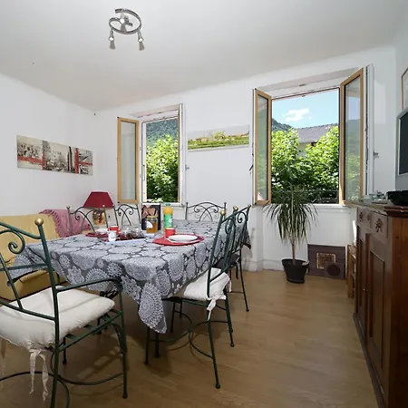 Verte Oda ve Kahvaltı 2*